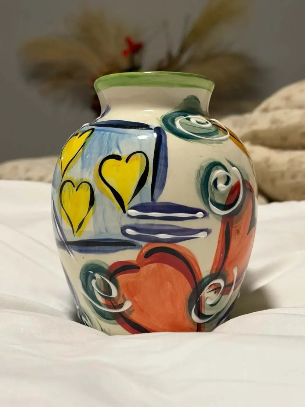 CS Elizabeth 1996 Hand Painted Ceramic Heart Vase